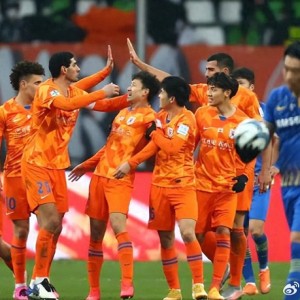 开云-鲁能锋线还有一位黑马新星，至今未在一线队亮相，有望接班刘彬彬|中超|闫恒烨|夏窗|阿尔瓦罗|山东泰山_新浪体育_新浪新闻